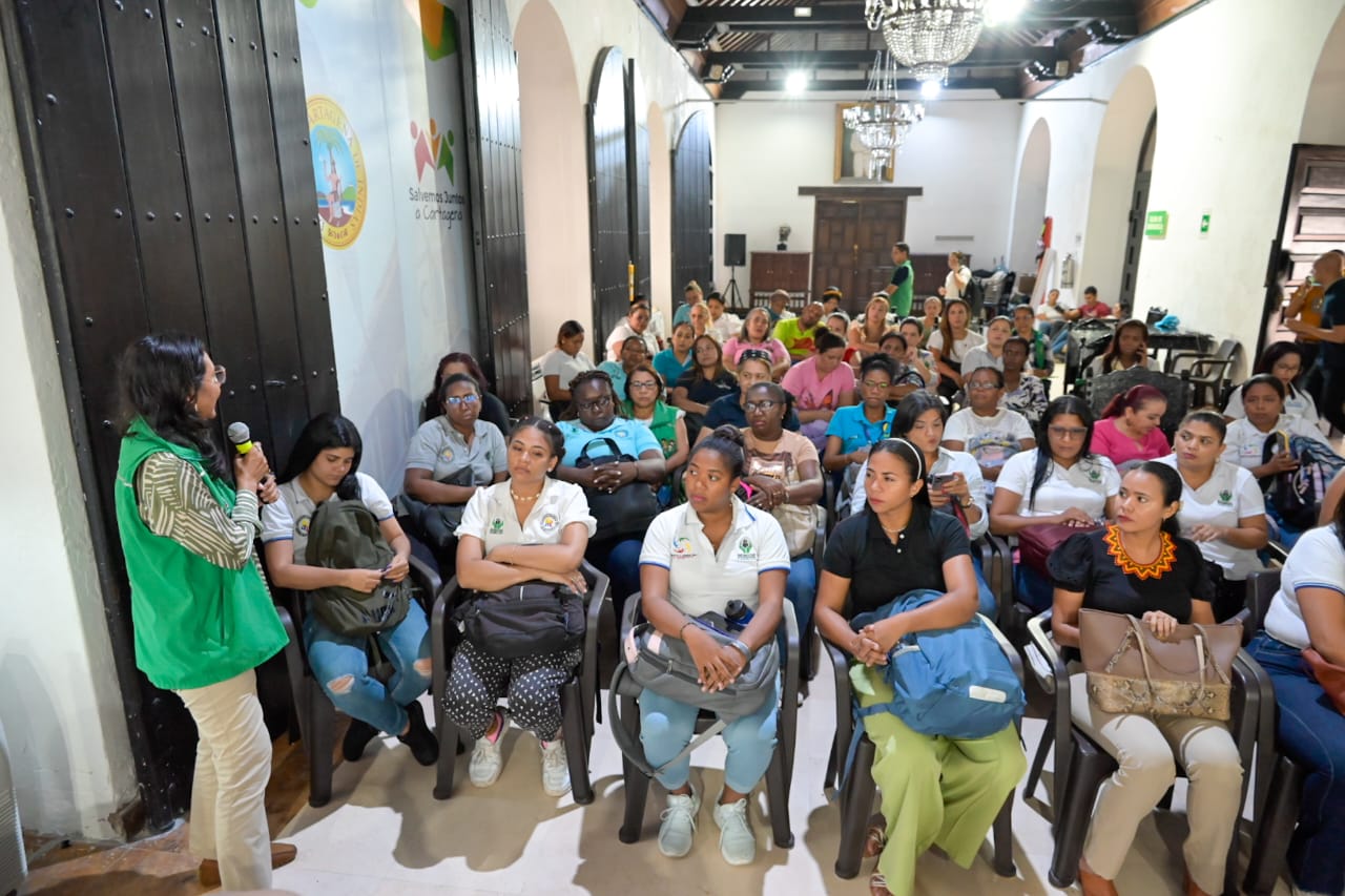 Alcaldía de Cartagena e ICBF se reunieron con coordinadores de los CDI